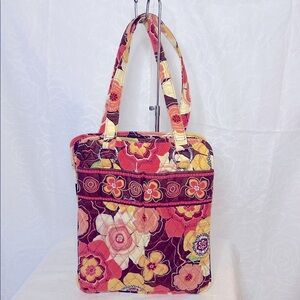 VERA BRADLEY Perfect Pocket Tote Buttercup pattern Floral Quilted Tote Bag.